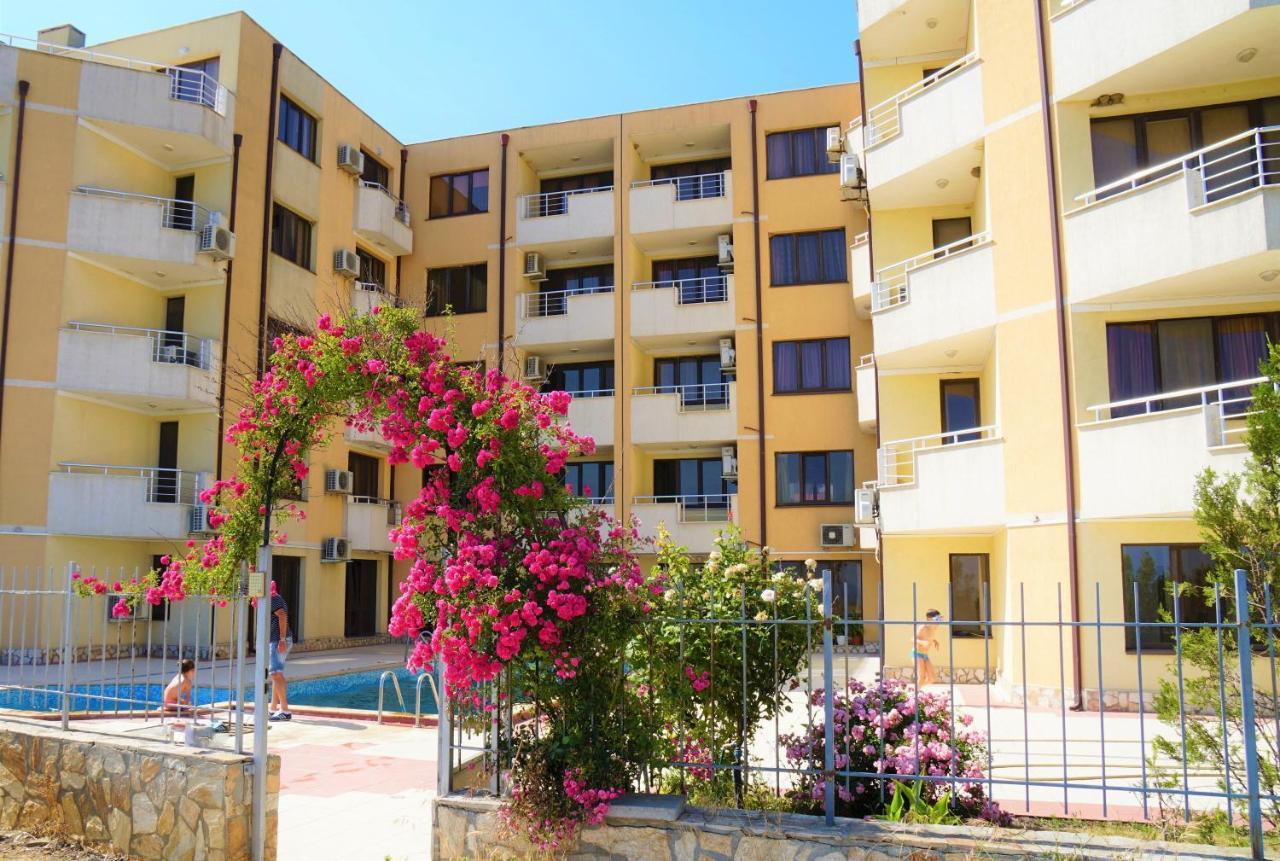 Apartments Paskalina Бяла Экстерьер фото